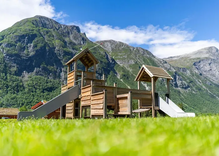 Trollstigen Camping And Gjestegard