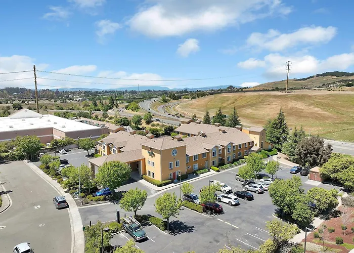 Quality Inn Near Six Flags Discovery Kingdom-Napa Valley