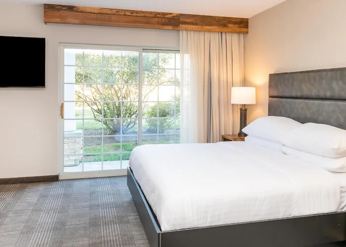 Cherry Valley Hotel
