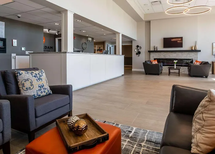 Amsterdam Inn & Suites Florenceville Bristol, An Ascend Collection Hotel