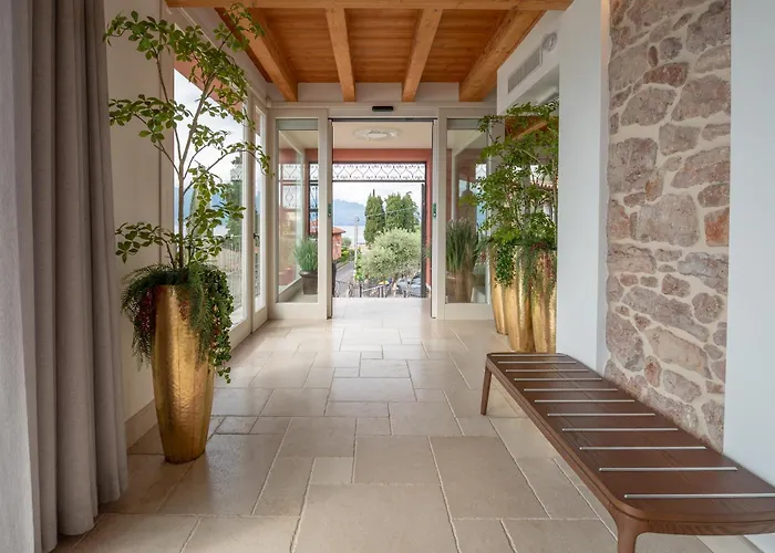 Hotel Villa Leopardi 4S - Adults Only