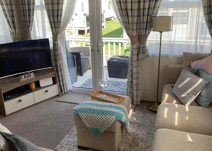 Marine Holiday Park Luxury Caravan