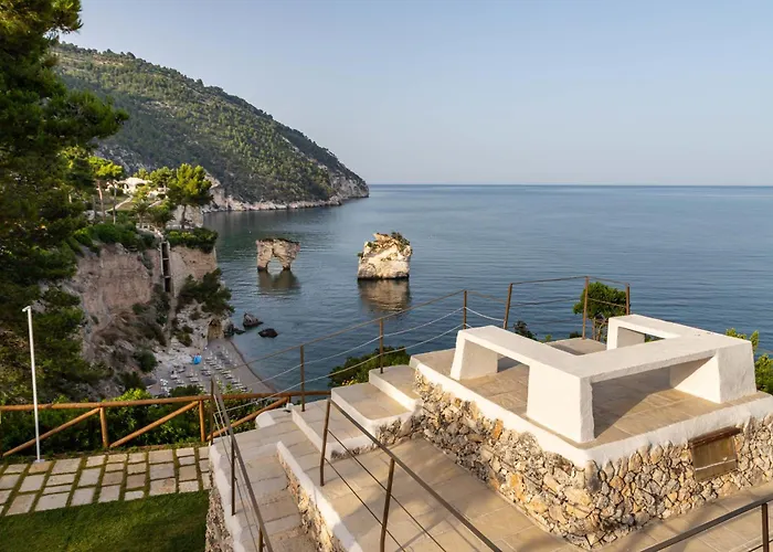 Apulia Hotel Baia Dei Faraglioni Resort