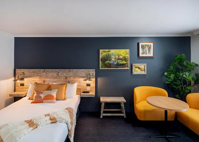 Ibis Styles Orange