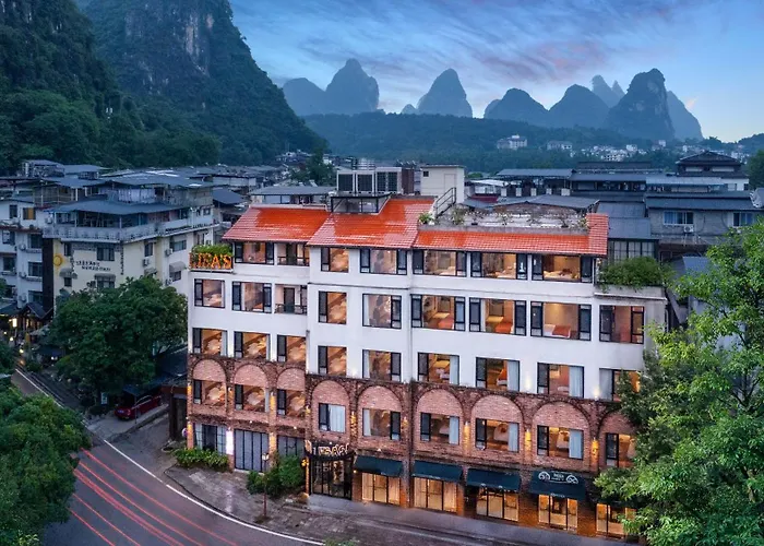 Yangshuo Lisa Boutique Hotel - Chinese Culture & Wellness - Central Yangshuo & 8 Min To West Street & 6 Min To Li River