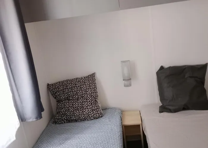 Mh 285 O'Hara 3 Chambres Et 1 Salle De Bain Dans Camping 4 Etoiles