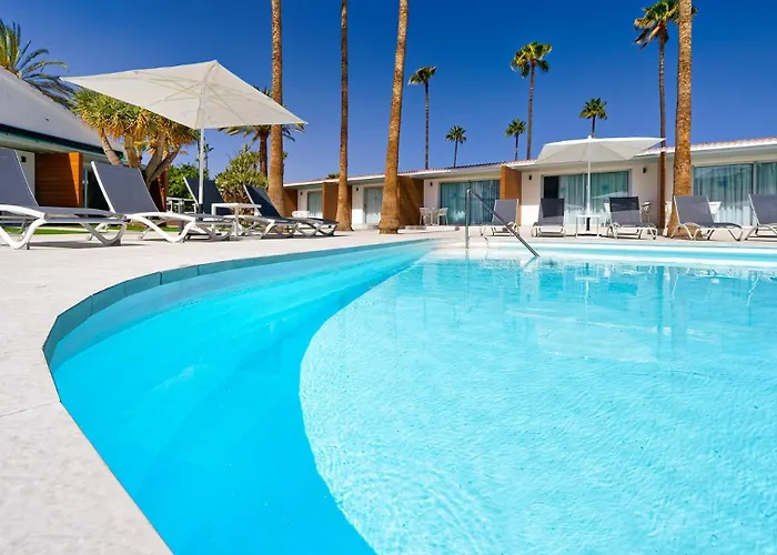 Sanom Beach Resort By Youroom Only Adults