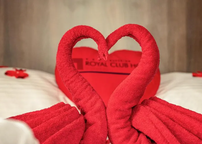 Royal Club Hotel