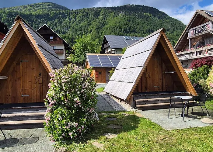 Garden ECO houses Čebelica