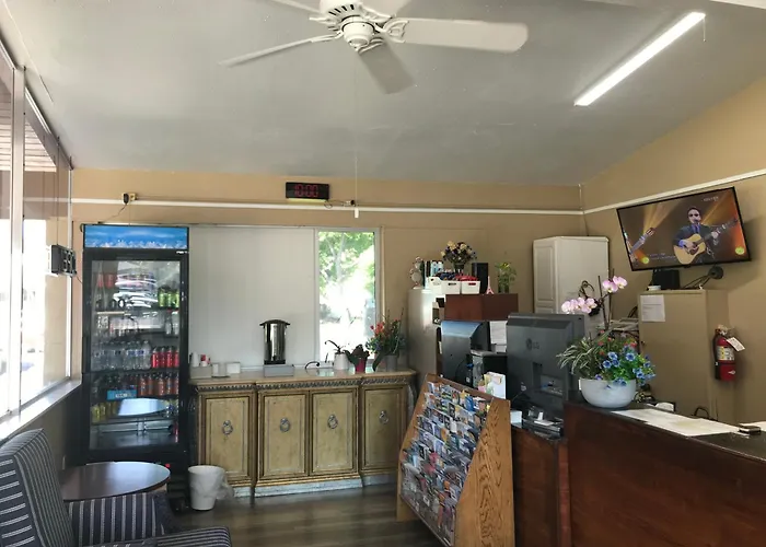Lamplighter Motel