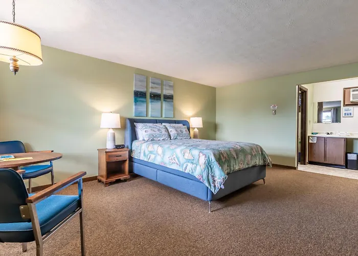 Inn Between The Beaches & Villager