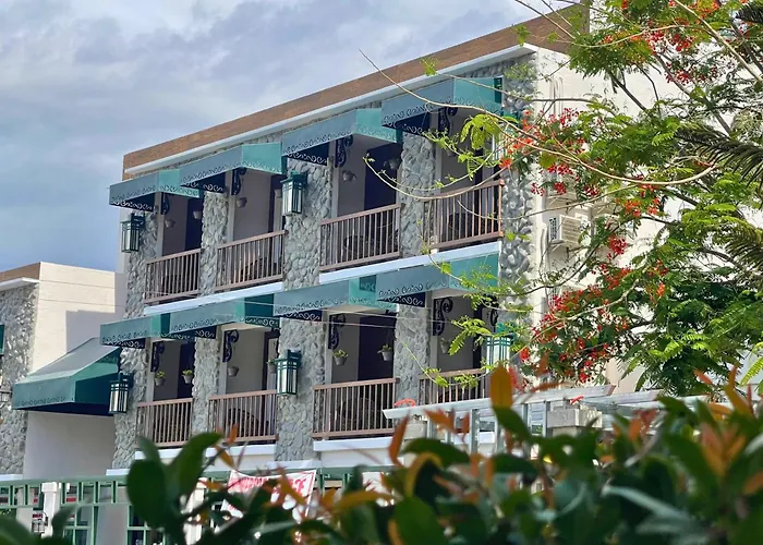 Sola Hotel & Sola Bed And Breakfast