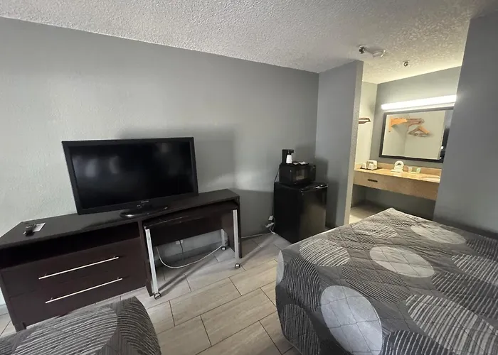 Budget Inn Sanford International Airport