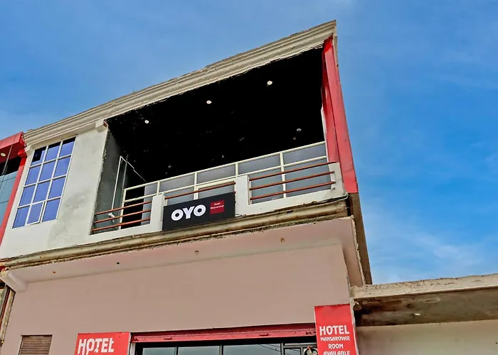 Hotel O Mansarovar
