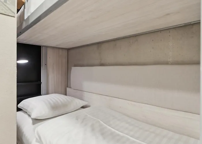 Hotel Fyrtojet - We Give Less You Save More