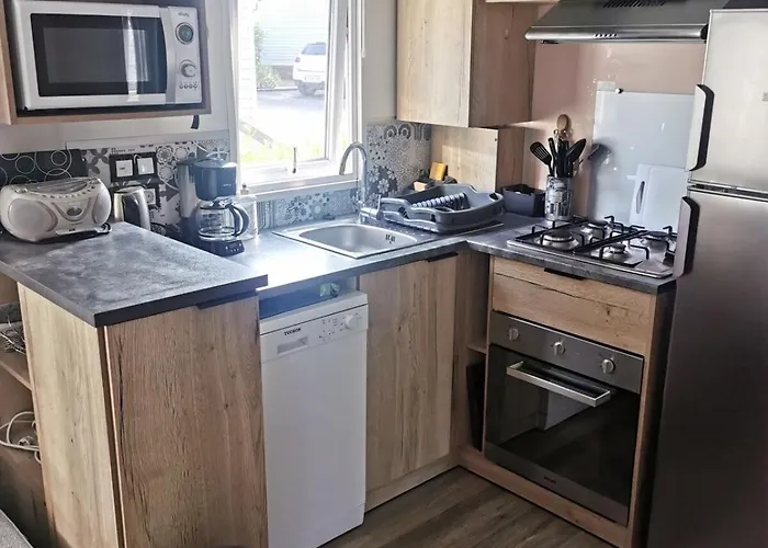 Mobil-Home 8 Places Camping Kerlann