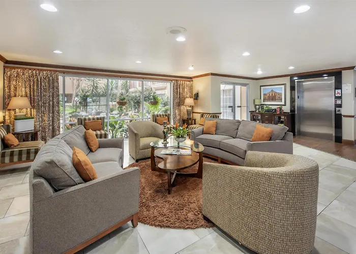 Best Western Plus Atrium Inn