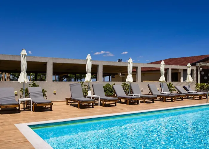 Hotel Akrothalassia J I K