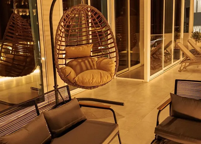 Julius Hotel
