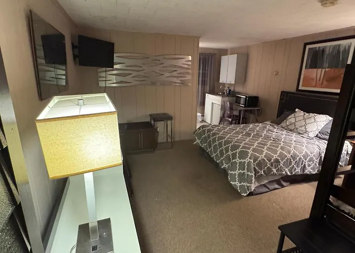 West Wind Motel