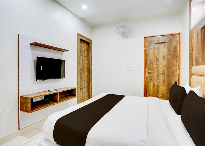 Townhouse Oak Rohtak Mansarovar Park