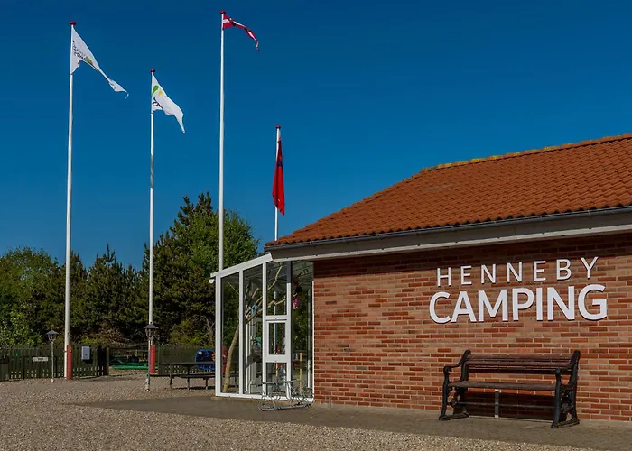 Henneby Camping - Hytter
