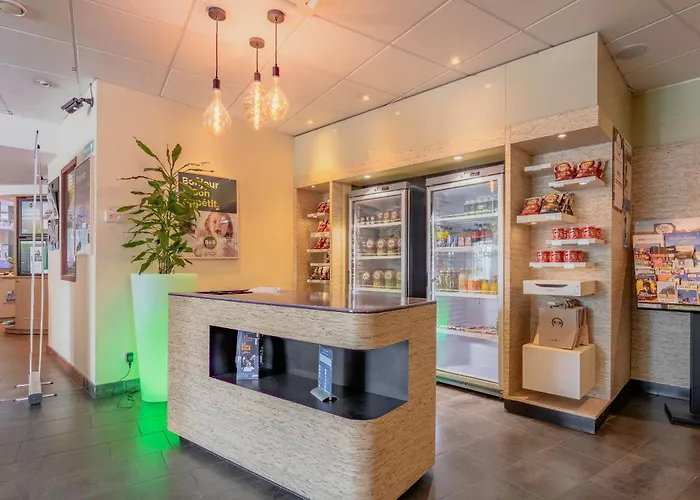B&B Hotel Calais Terminal Cite Europe 4 Etoiles