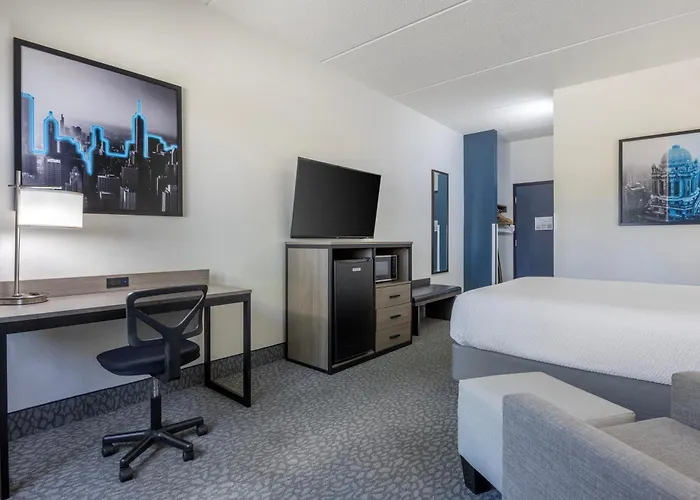 Best Western Bolingbrook Hotel