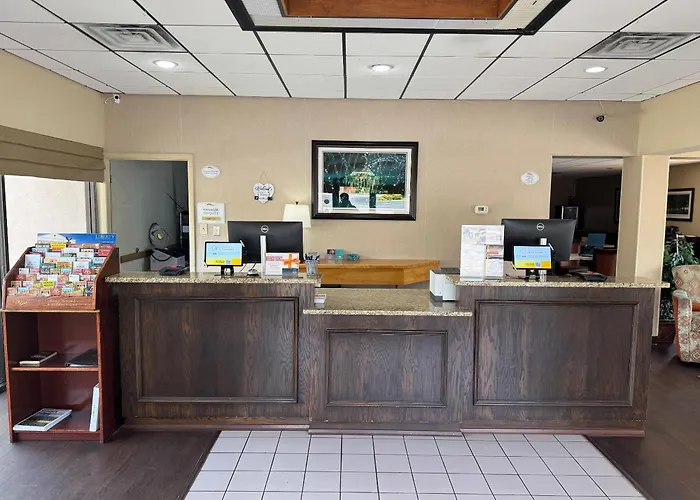 Rodeway Inn Lynchburg Near University