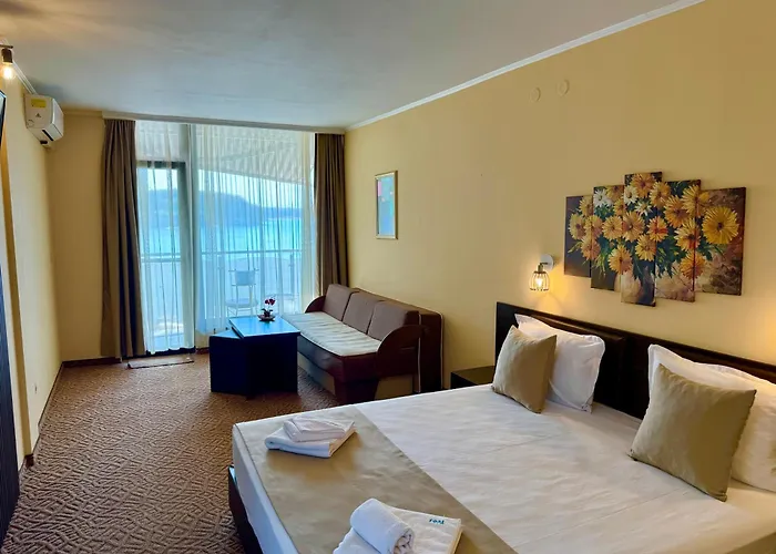 Family Hotel Teos