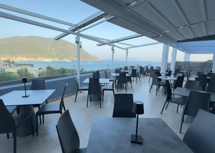 Ponti Beach Hotel