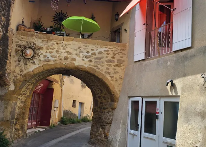 La Troglodyte