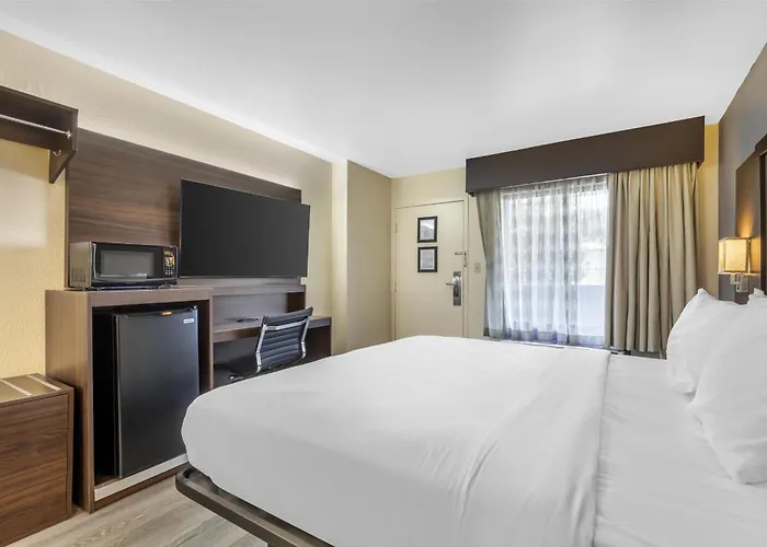 Best Western Salisbury Plaza