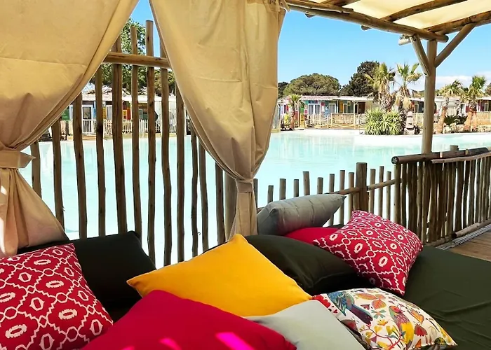 Camping La Clape Village
