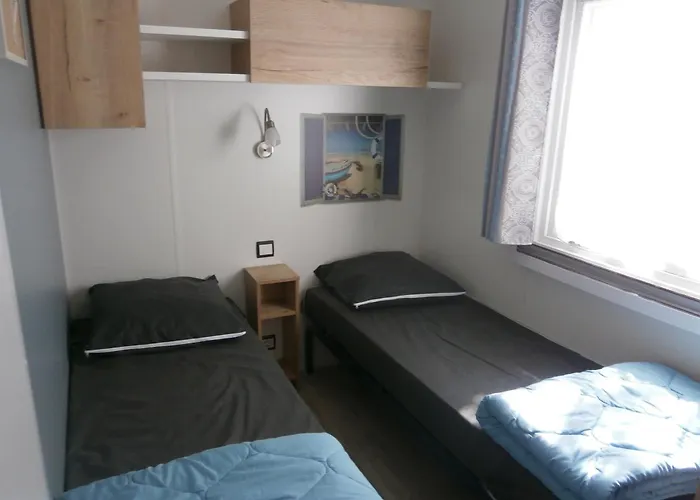 Mobilhome 3 Chambres Tout Confort, Proche De La Plage