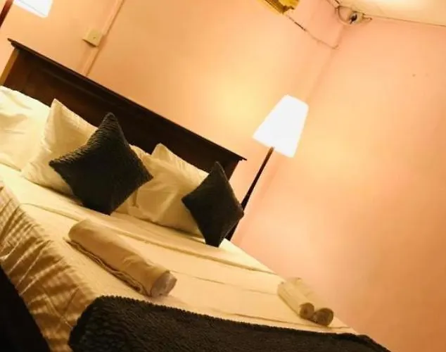 Araliya Hotel