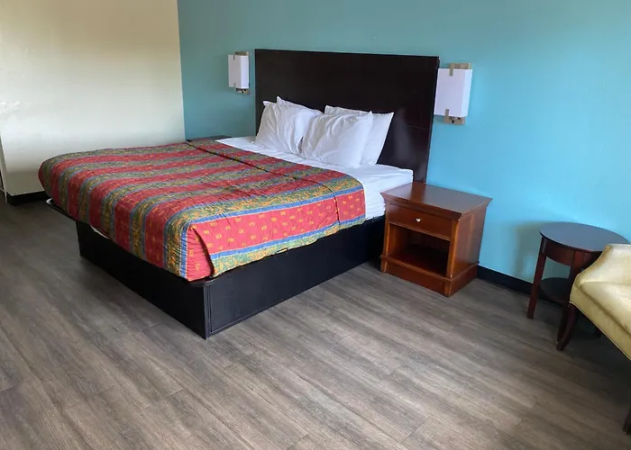 Havelock Inn & Suites