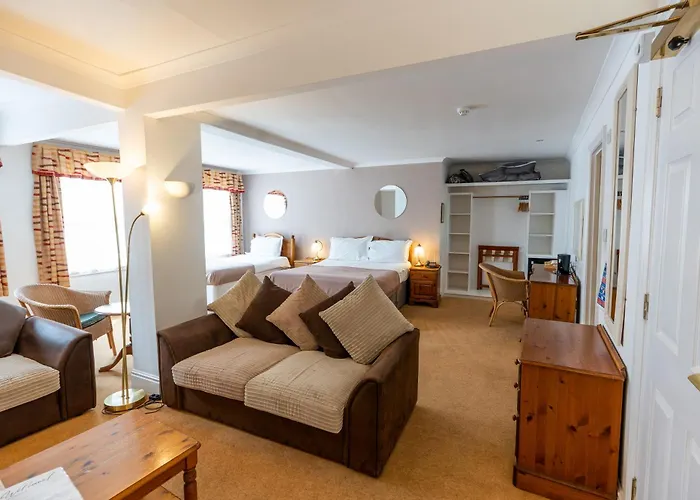 Tyacks Hotel