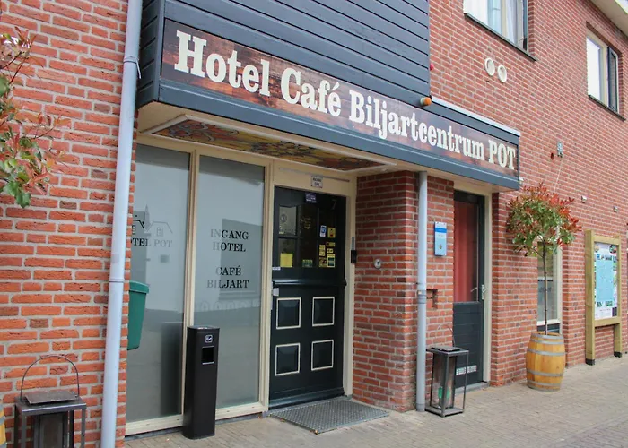 Hotel,Cafe,Biljart Pot