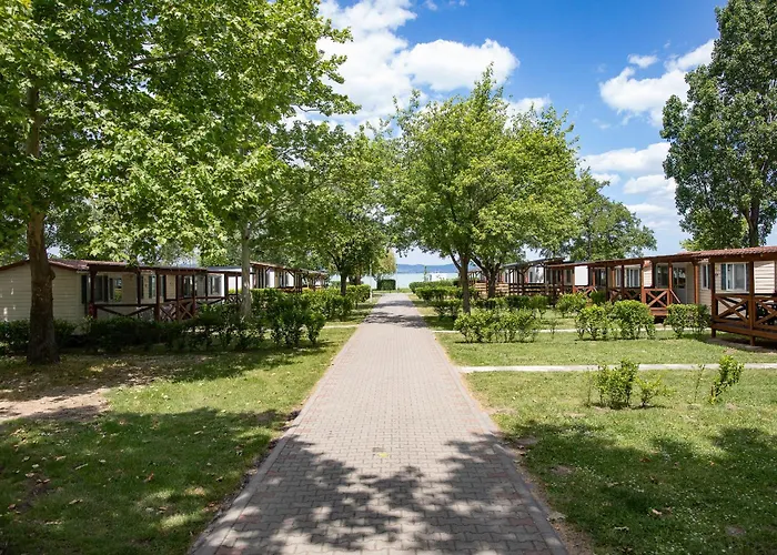 Mirabella Camping