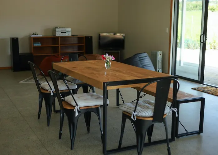 Kauri Ora Farmstay