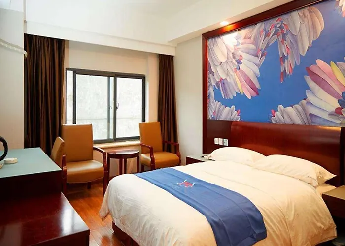 Pai Hotel Nanchong Huaxi Normal University
