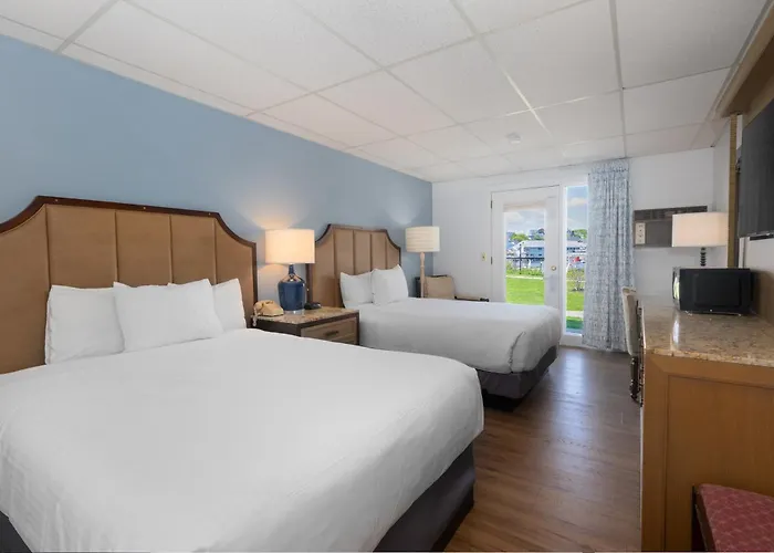 Boothbay Harbor Inn