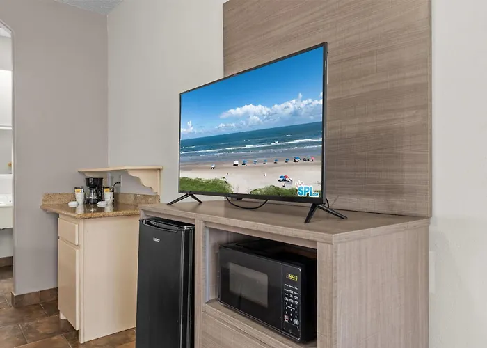 Ramada By Wyndham & Suites South Padre Island At The Beach