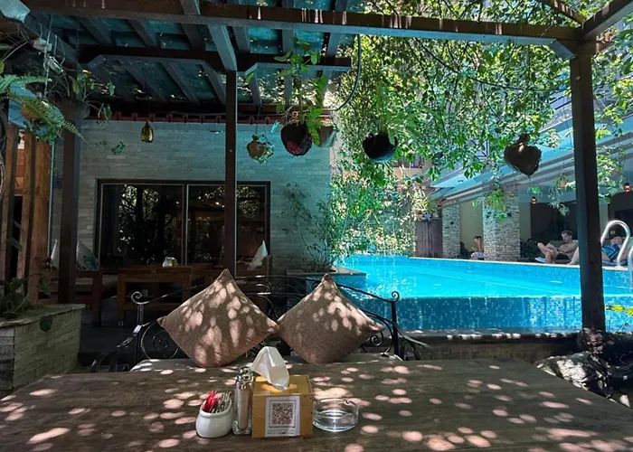 Hotel Middle Path&Spa