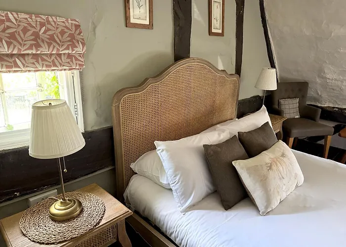 Thatched Cottage Hotel