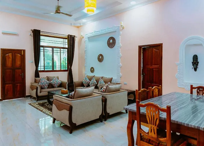Sunny Palms Beach Bungalows