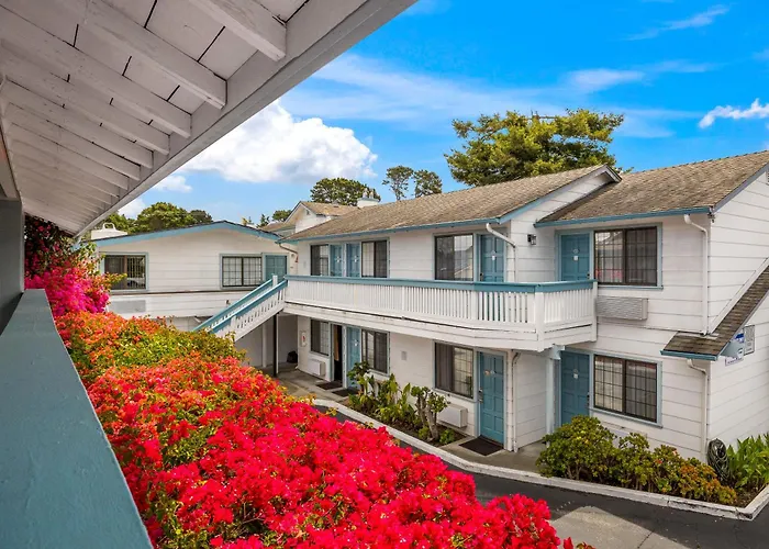 Arbor Inn Monterey