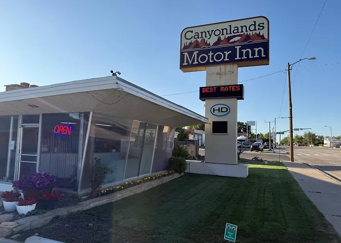 Canyonlands Motor Inn