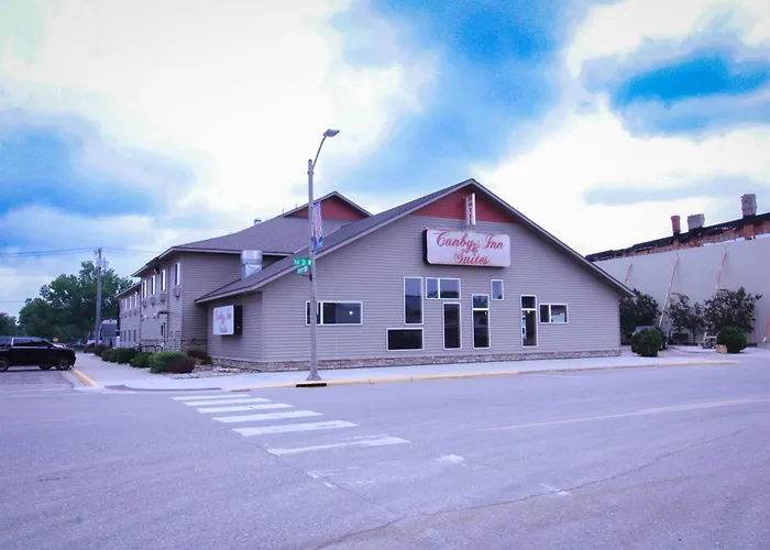 Canby Inn And Suites